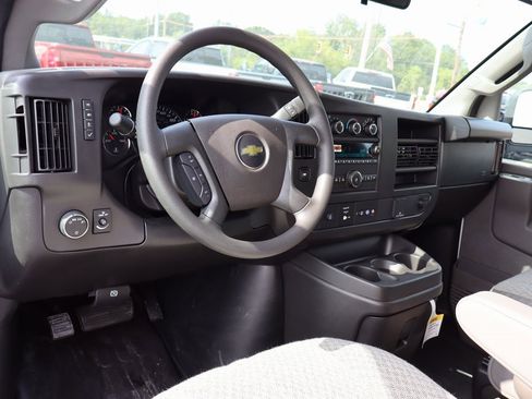 New 2025 Chevrolet Express 2500 Work Van w/ Driver Convenience Package image 9
