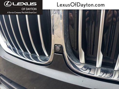 Used 2023 BMW X5 xDrive40i w/ Parking Assistance Package image 51