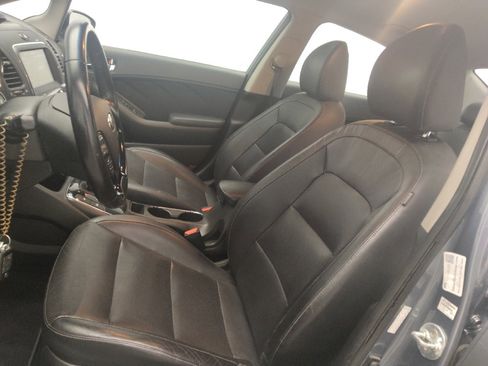 Used 2017 Kia Forte EX FWD image 17