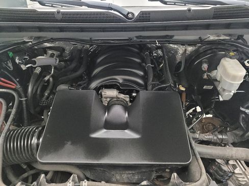 Used 2017 Chevrolet Silverado 1500 LT w/ All Star Edition AWD/4WD image 30