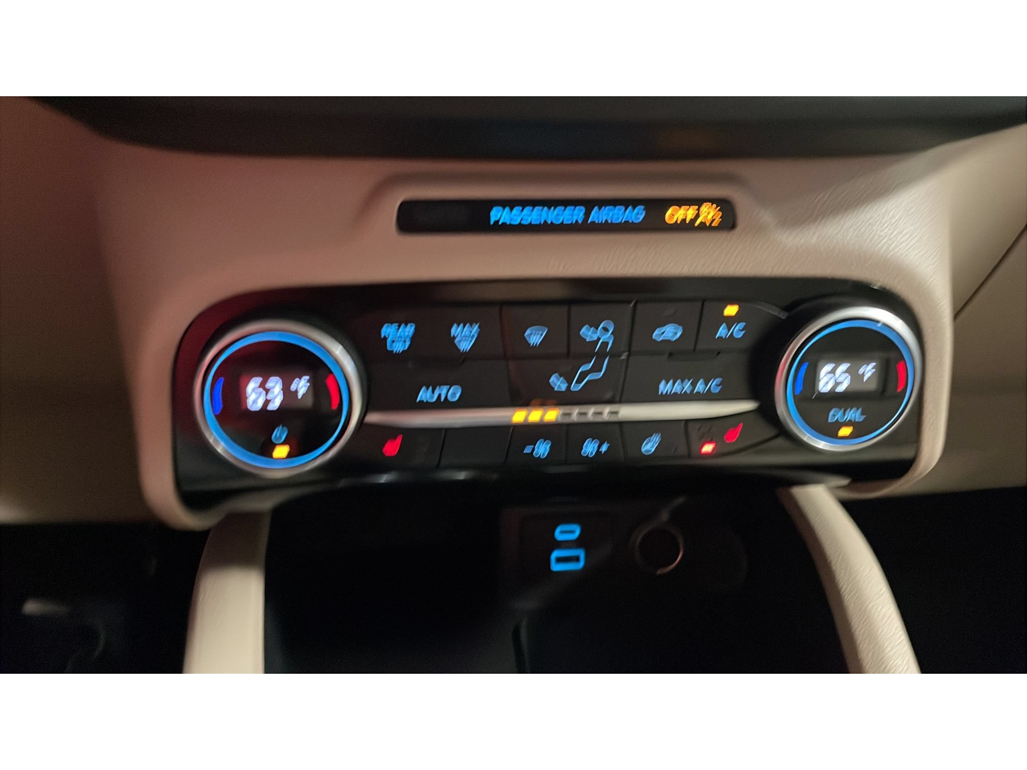 Used 2021 Ford Escape SEL AWD/4WD image 12