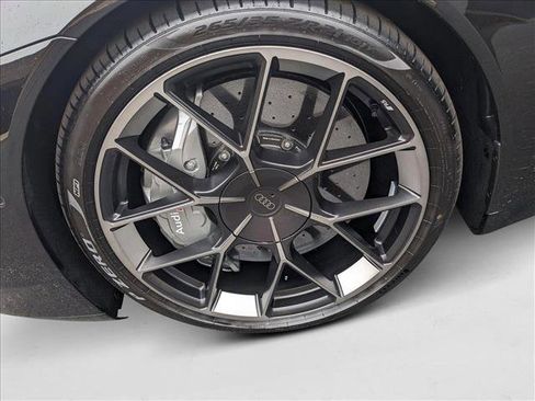 New 2025 Audi RS e-tron GT performance image 17