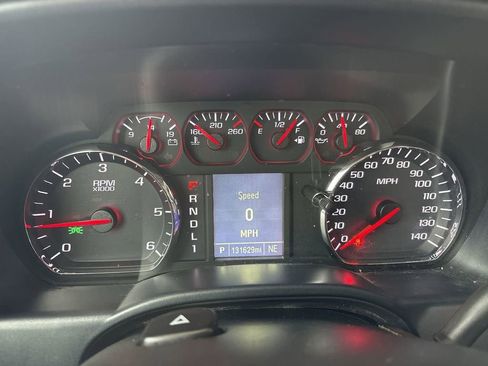 Used 2017 GMC Sierra 3500 Base 4D Crew Cab w/ Sierra Convenience Package image 11