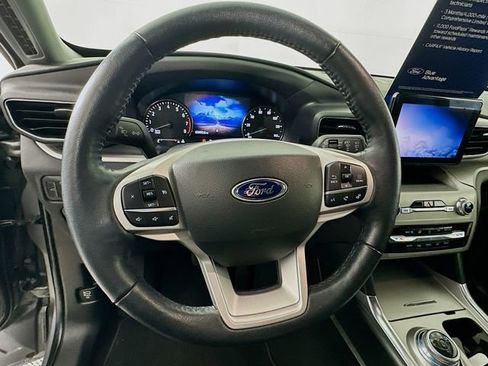 Certified 2022 Ford Explorer XLT w/ Equipment Group 202A image 16