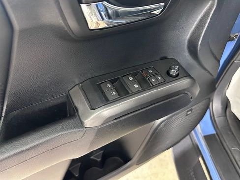 Used 2019 Toyota Tacoma TRD Sport AWD/4WD image 17