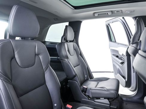 Certified 2023 Volvo XC90 B6 Ultimate w/ Protection Package Premier AWD/4WD image 22