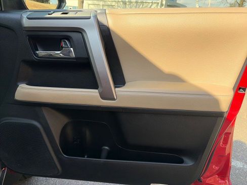 Used 2022 Toyota 4Runner SR5 image 41