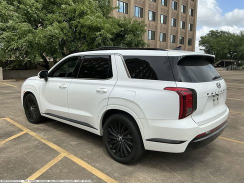 Used 2024 Hyundai Palisade Calligraphy image 5