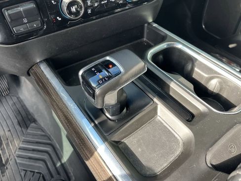 Used 2022 Chevrolet Silverado 1500 RST image 15