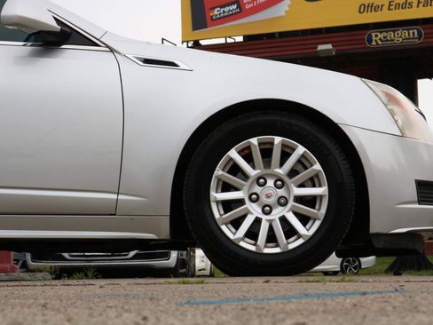Used 2013 Cadillac CTS Luxury AWD/4WD image 6