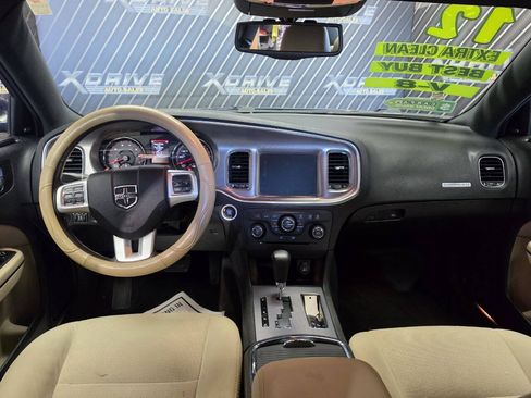 Used 2012 Dodge Charger R/T w/ Wheels & Tunes Group RWD image 17