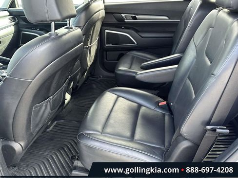 Certified 2022 Kia Telluride S image 11
