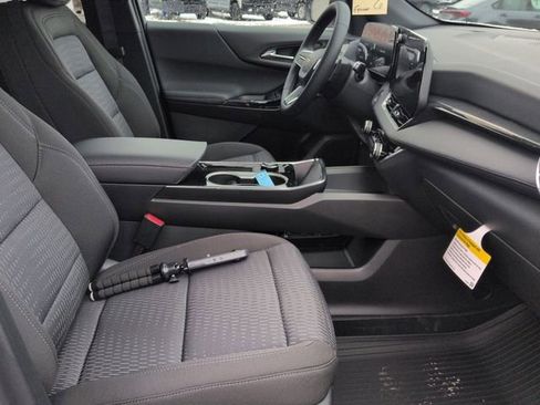New 2026 Chevrolet Equinox LT AWD/4WD image 28