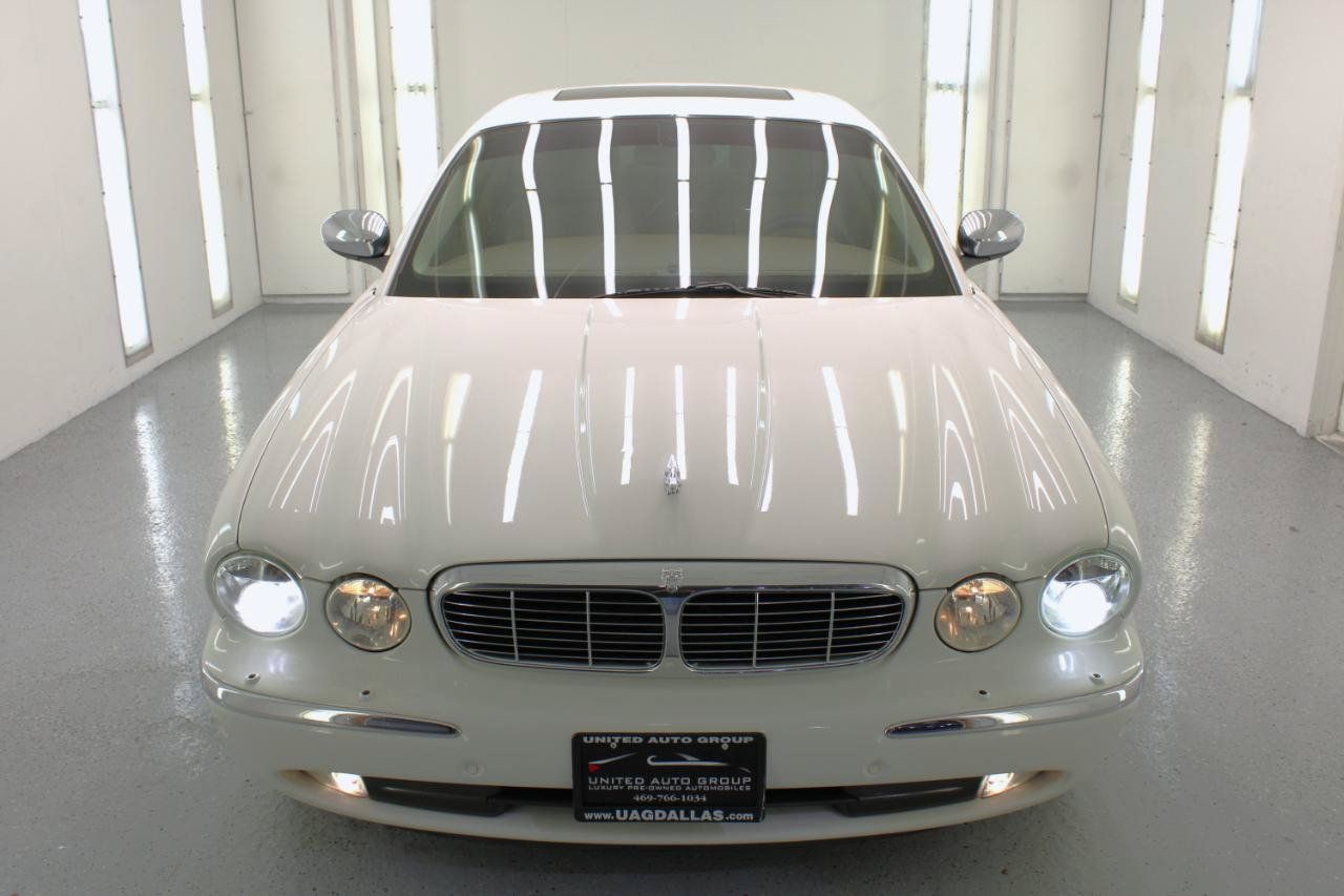 Used 2005 Jaguar XJ Vanden Plas RWD image 3