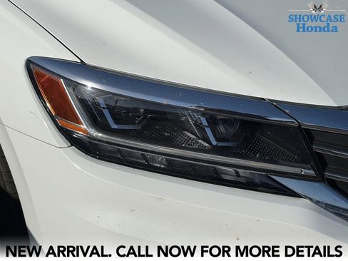 Used 2022 Volkswagen Passat 2.0T SE FWD image 7