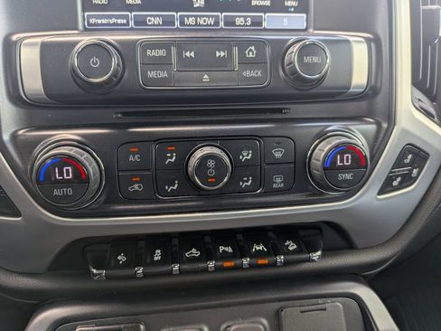Used 2018 GMC Sierra 1500 SLT w/ SLT Premium Package AWD/4WD image 19