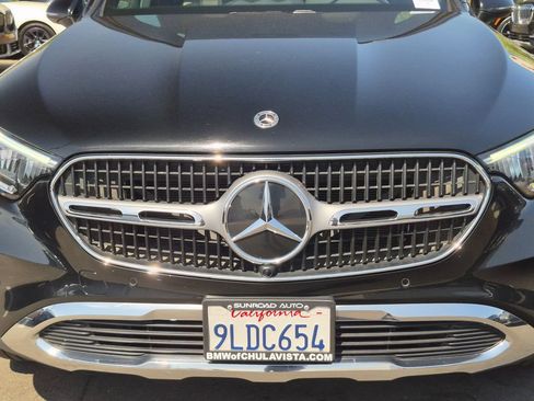 Used 2024 Mercedes-Benz GLC 300 4MATIC image 37
