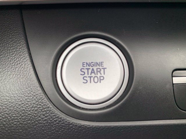Used 2023 Hyundai Elantra Limited w/ Cargo Package FWD image 28