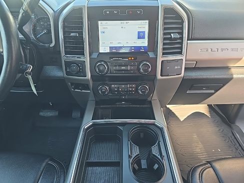 Used 2021 Ford F250 Lariat w/ FX4 Off-Road Package image 24