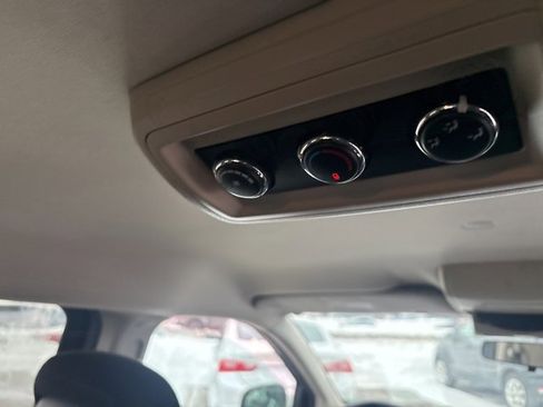 Used 2012 Dodge Grand Caravan SE image 10
