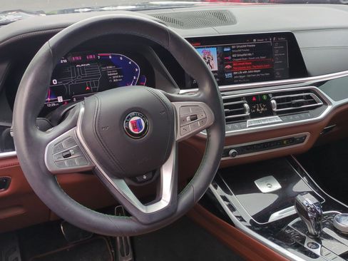 Used 2022 BMW ALPINA XB7 AWD/4WD image 29