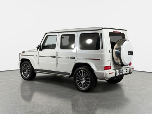 Used 2022 Mercedes-Benz G 550 image 9