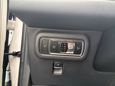 Used 2026 Lincoln Nautilus Premier w/ Jet Appearance Package AWD/4WD image 14