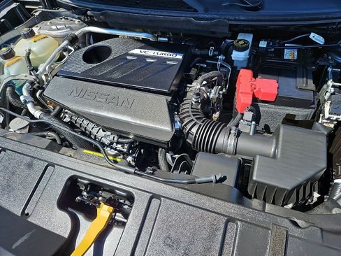 Certified 2023 Nissan Rogue SV image 28