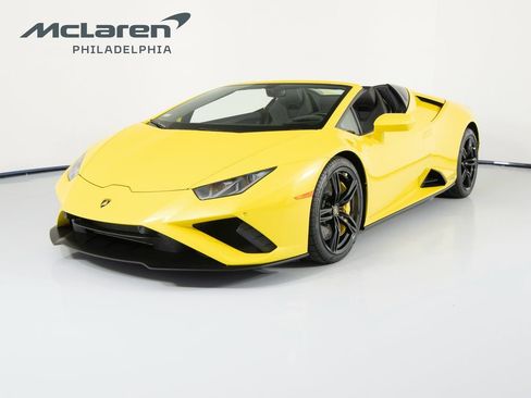 Used 2022 Lamborghini Huracan EVO image 1