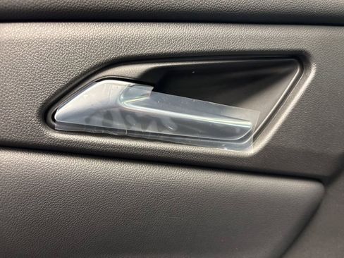 New 2026 Chevrolet Traverse LT w/ Sun and Wheel Package FWD image 22