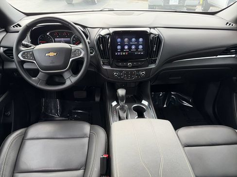 Used 2023 Chevrolet Traverse LT w/ LPO, Floor Liner Package AWD/4WD image 2
