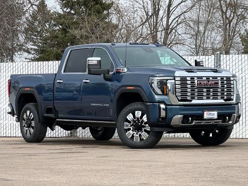 New 2026 GMC Sierra 2500 Denali w/ Denali Reserve Package image 2