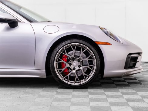 Used 2020 Porsche 911 Carrera S w/ Premium Package RWD image 31