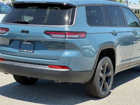 New 2026 Jeep Grand Cherokee L Limited w/ Limited Altitude Package RWD image 8