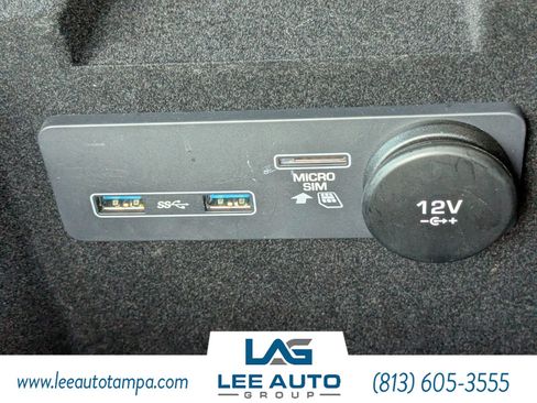 Used 2019 Jaguar F-PACE S image 25