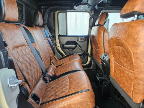 Used 2023 Jeep Gladiator Sport image 52