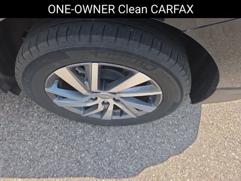 Used 2024 Chevrolet Equinox LT AWD/4WD image 7