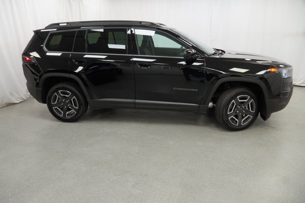 New 2026 Jeep Cherokee Laredo AWD/4WD image 6