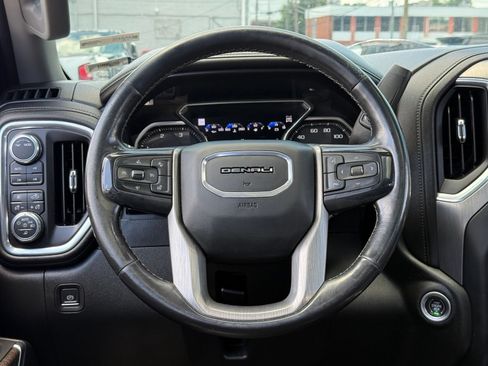 Used 2021 GMC Sierra 2500 Denali w/ Denali Black Diamond Edition AWD/4WD image 15