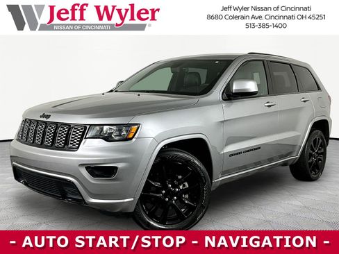 Used 2018 Jeep Grand Cherokee Altitude AWD/4WD image 1
