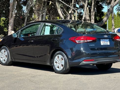 Used 2018 Kia Forte LX FWD image 6