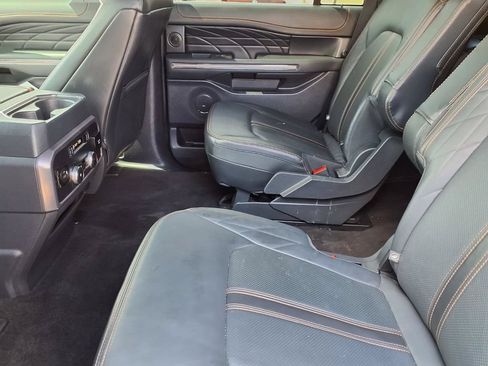 Used 2023 Ford Expedition Platinum AWD/4WD image 12