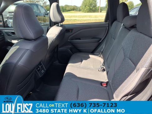 Used 2025 Subaru Forester Premium AWD/4WD image 26