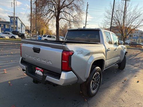 New 2025 Toyota Tacoma TRD Sport image 5