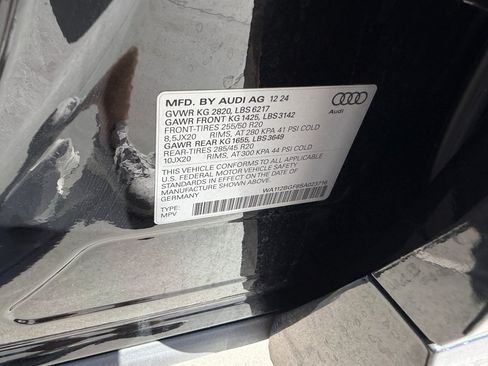 Used 2025 Audi Q6 e-tron Premium w/ Convenience Package RWD image 48