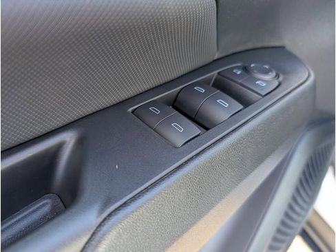 New 2026 Chevrolet Equinox EV LT image 15