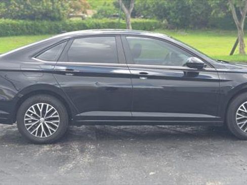 Used 2021 Volkswagen Jetta SE w/ SE Cold Weather Package FWD image 8
