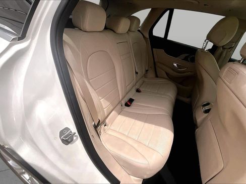 Used 2018 Mercedes-Benz GLC 300 image 20