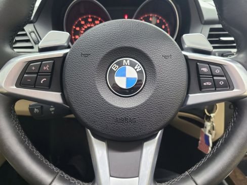 Used 2011 BMW Z4 sDrive30i RWD image 32