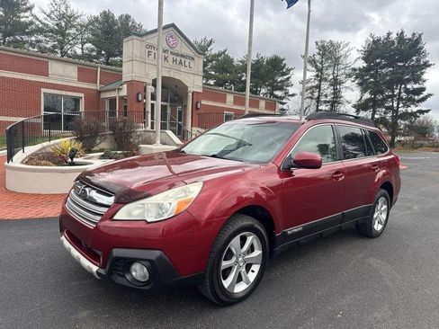 Used 2014 Subaru Outback 2.5i Limited w/ Moonroof Package image 1